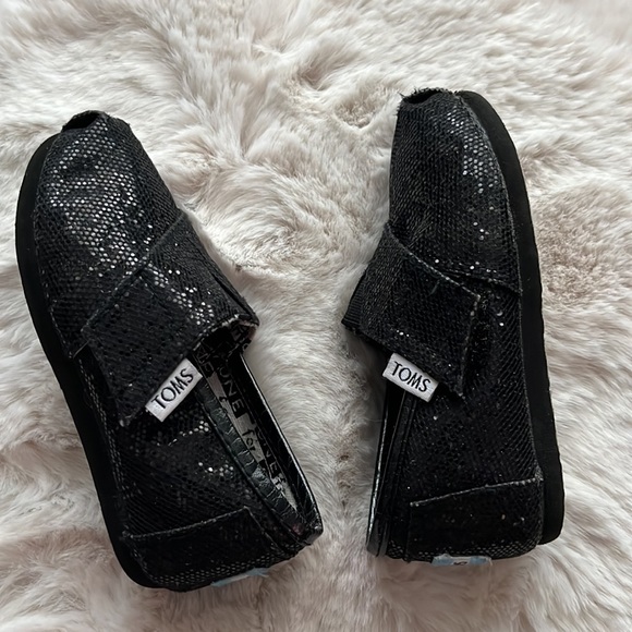 TOMS Kids shoes - Picture 9 of 9